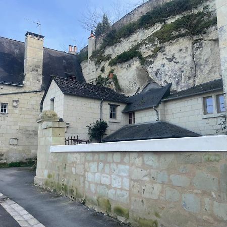 Vila L'Escale Troglo Au Bord De La Loire Souzay-Champigny Exteriér fotografie